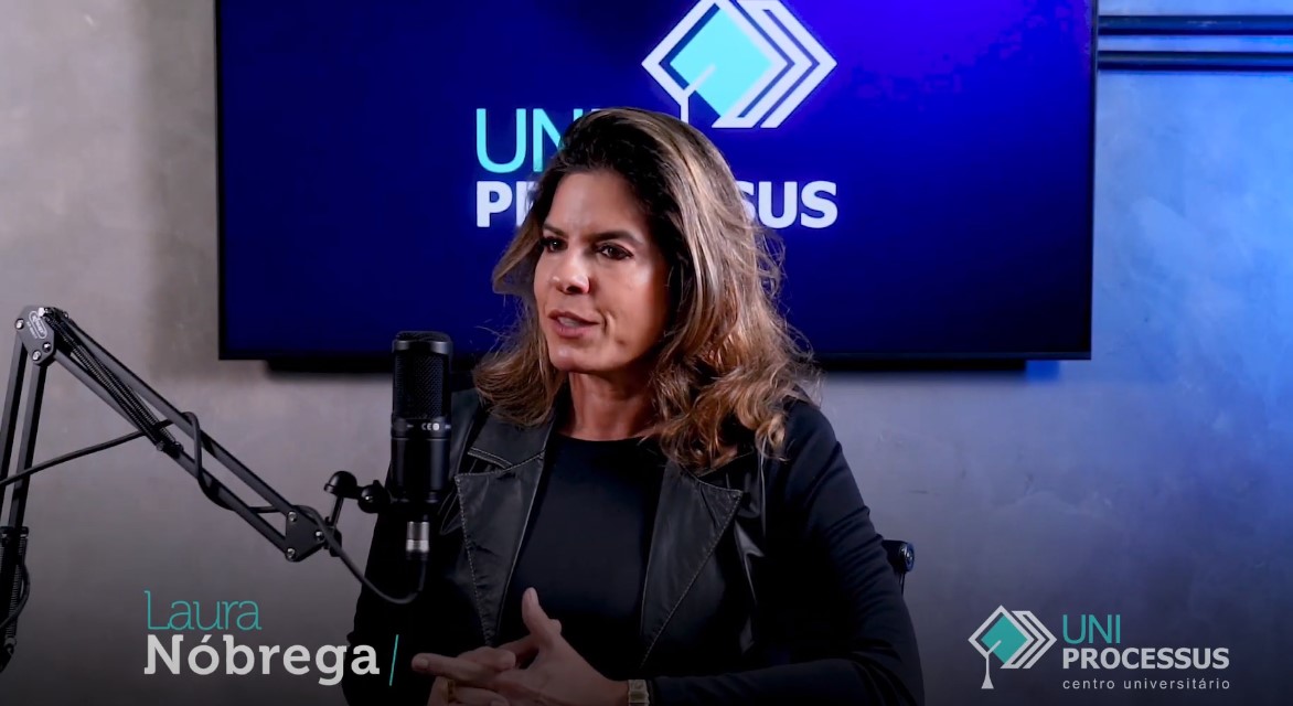 Laura Nóbrega - Aluna do 10º semestre 2022.2 de Direito no UniProcessus